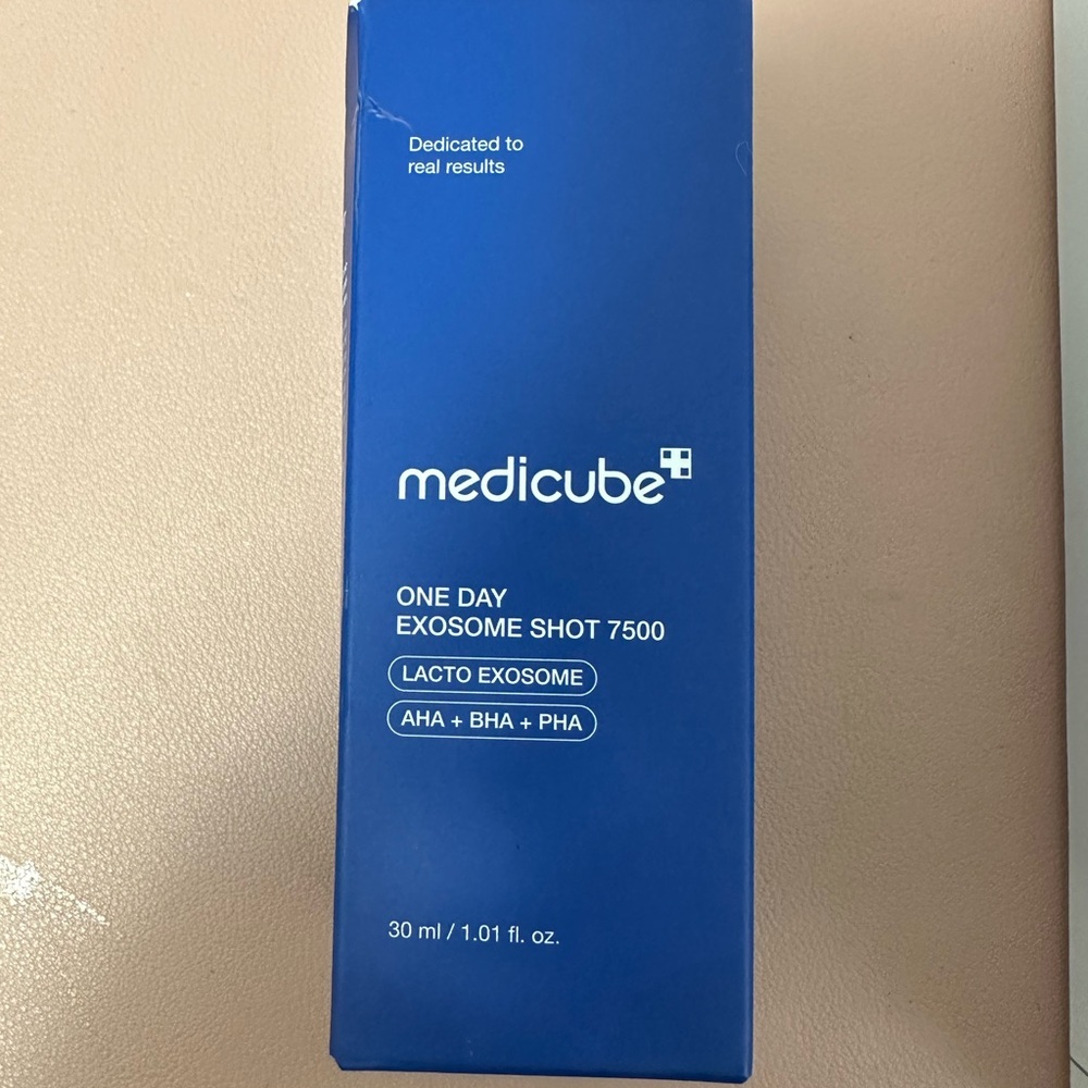 Medicube One Day Exosome Shot 7500 Serum – Blue